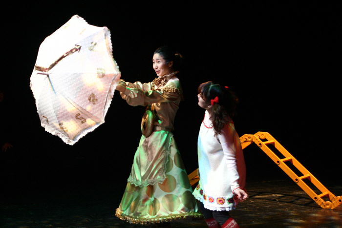 [제8회 서울 아시테지 겨울축제] 개막작 시간상자