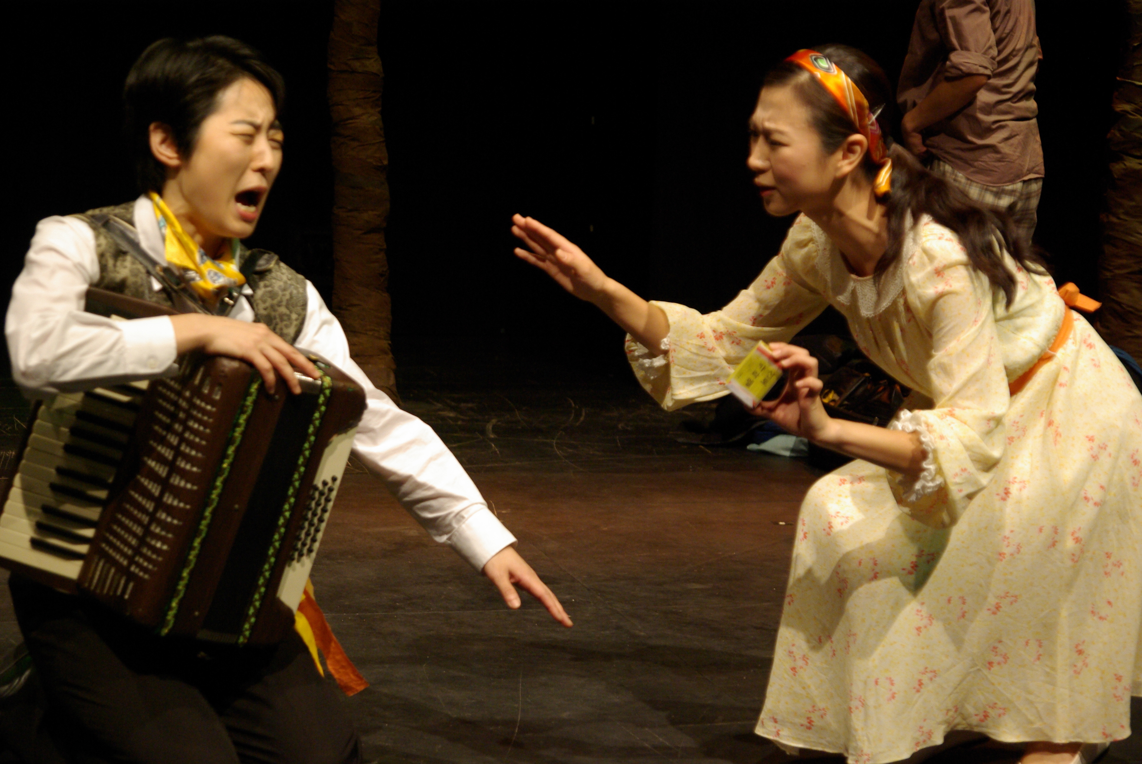 로풍찬 유랑극장