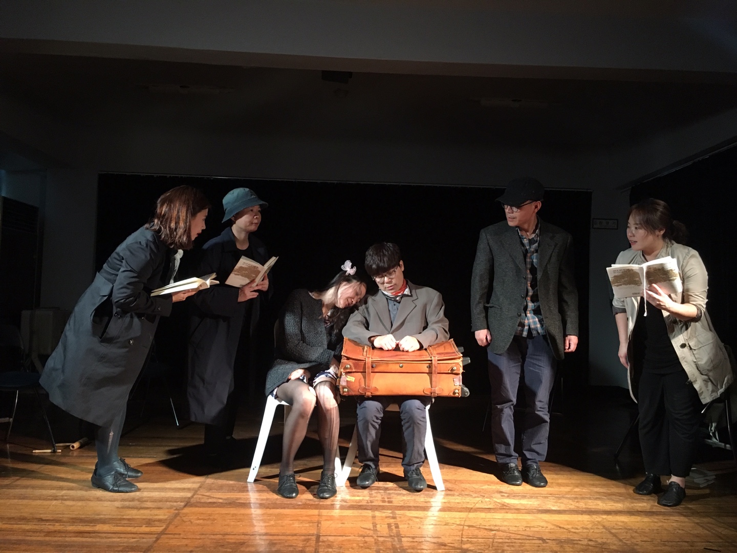 낭독연주극 <샤콘X지상의 주민들>